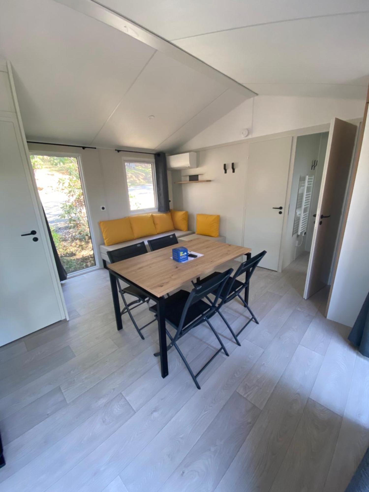Camping Le Camp Du Domaine Bormes-les-Mimosas Quarto foto